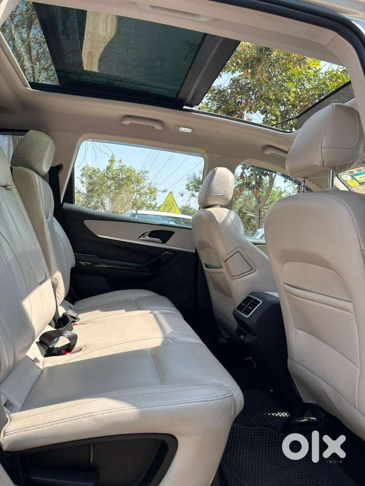 Mahindra Xuv700 2.2 Ax 7 Diesel At Luxury Pack Str, 2022, Diesel