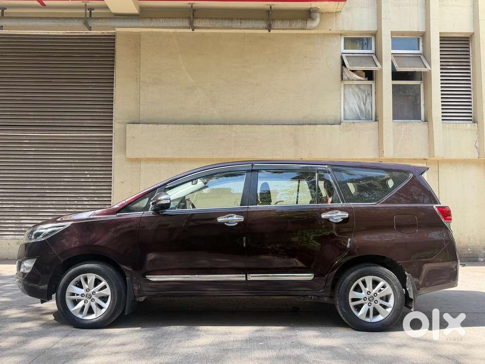 Toyota Innova Crysta 2.4 V 8 Str, 2017, Diesel