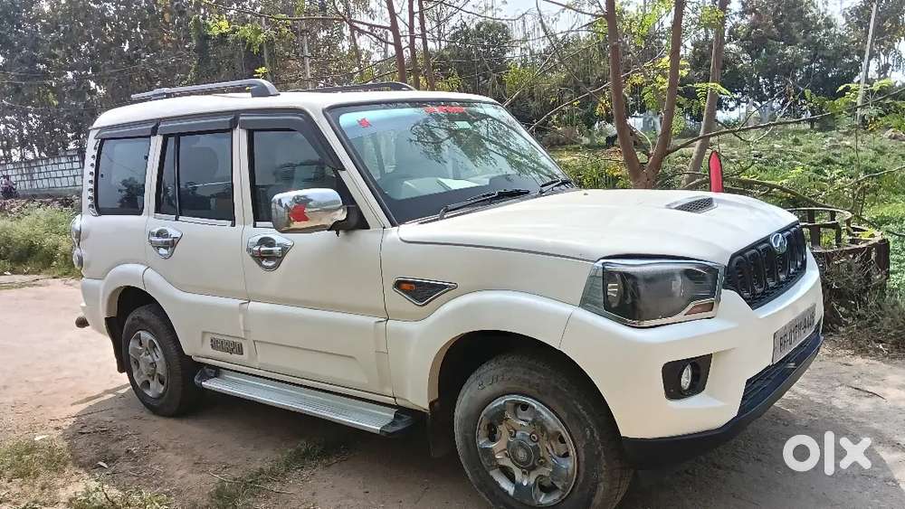 Mahindra Scorpio 2017 November, Diesel 100000 Km Driven