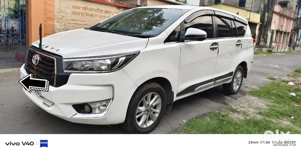 Toyota Innova Crysta 2.4 Mt 2018