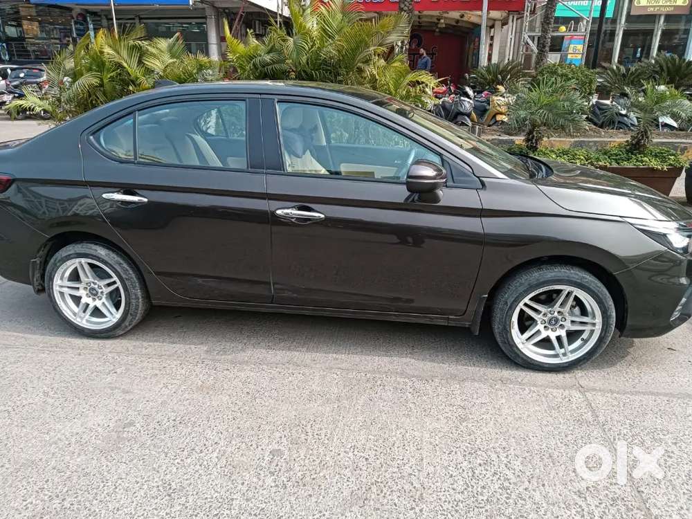 Less Driven Honda City Zx Cvt  10k Km  Petrol  Excellent Condition