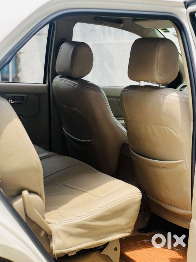 Toyota Fortuner 3.0 4x4 Manual, 2011, Diesel