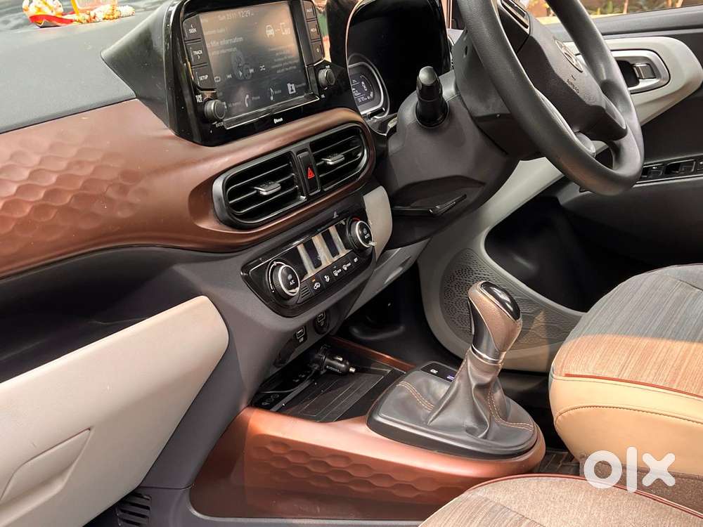 Hyundai Aura Sx Plus Automatic, 2020, Petrol