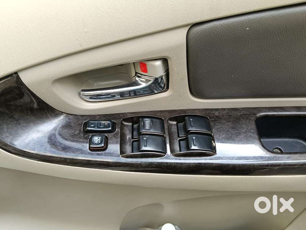 Toyota Innova 2.5 Zx 7 Str Bs-iv, 2014, Diesel