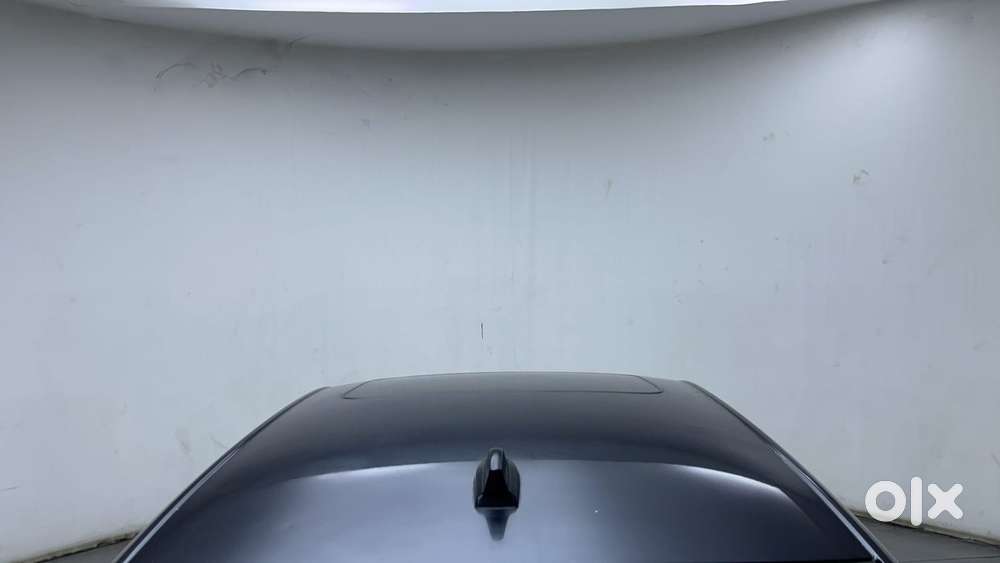 Skoda Slavia Style 1.0l Tsi Mt, 2022, Petrol