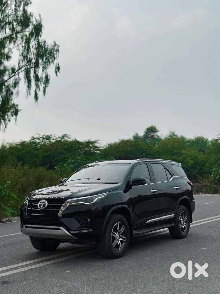 Toyota Fortuner [2021-ongoing] 2.7 2wd Petrol At, 2024, Petrol