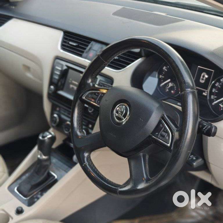 Skoda Octavia Elegance 1.8 Tsi At, 2014, Petrol
