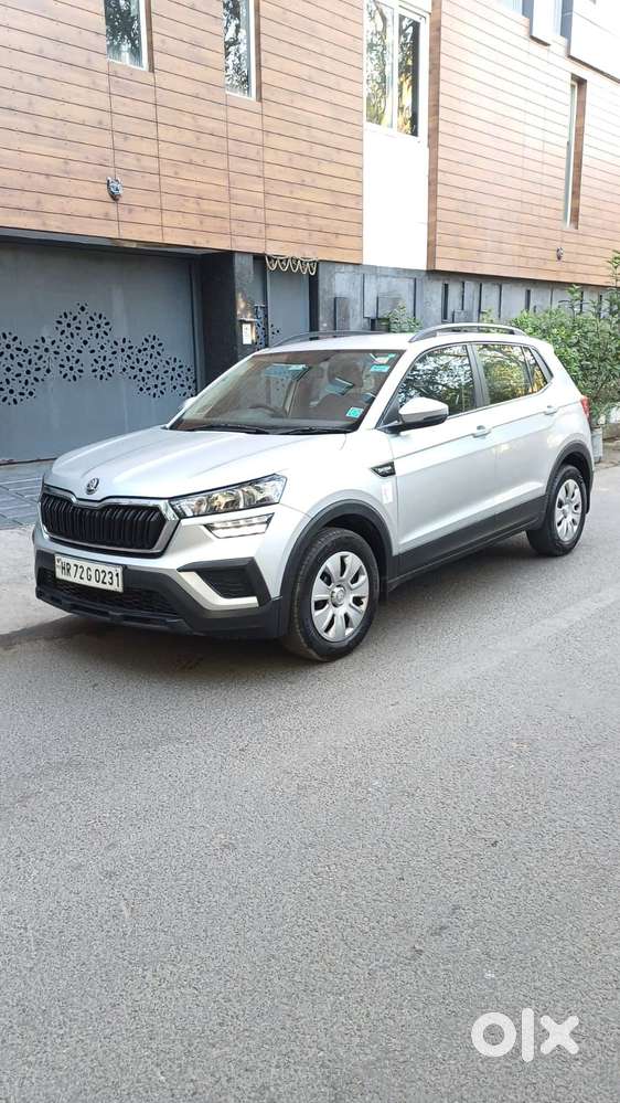 Skoda Kushaq 1.0 Tsi Active, 2022, Petrol
