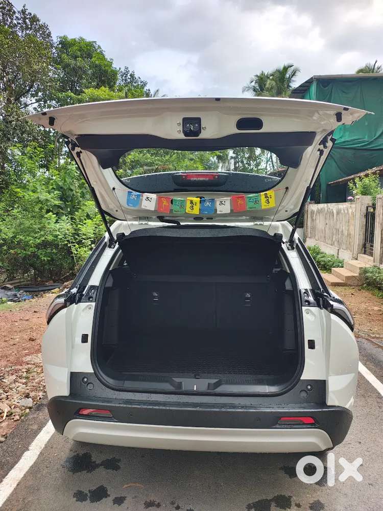 Maruti Suzuki Victoris 2025 Petrol 5000 Km Driven