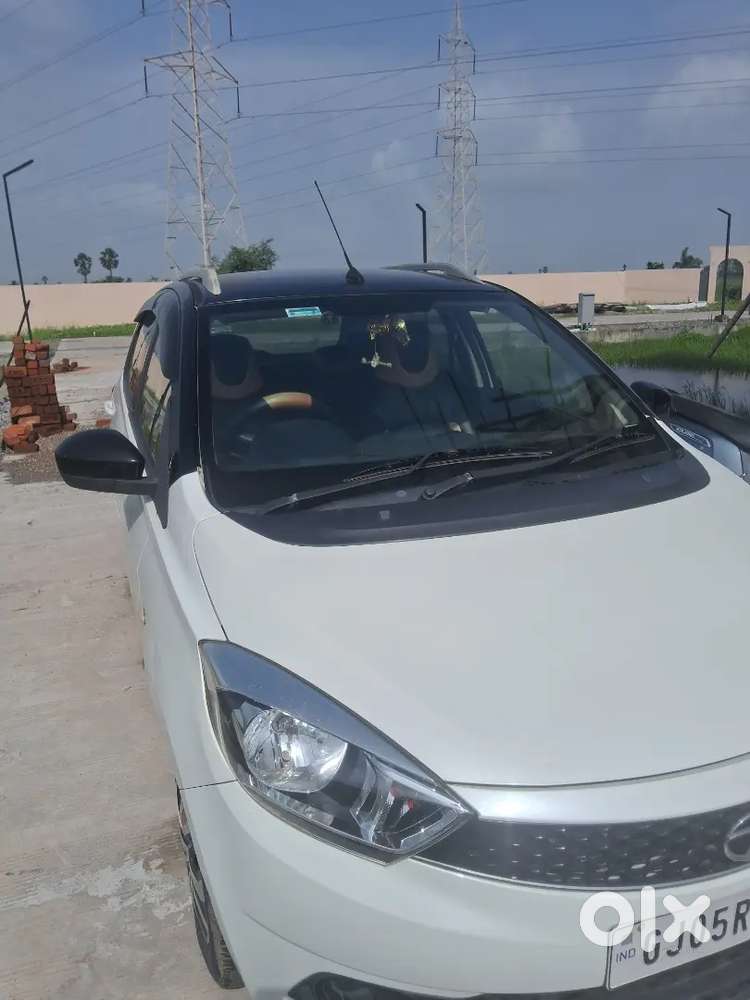 Tata Tiago Wizz Petrol 2017