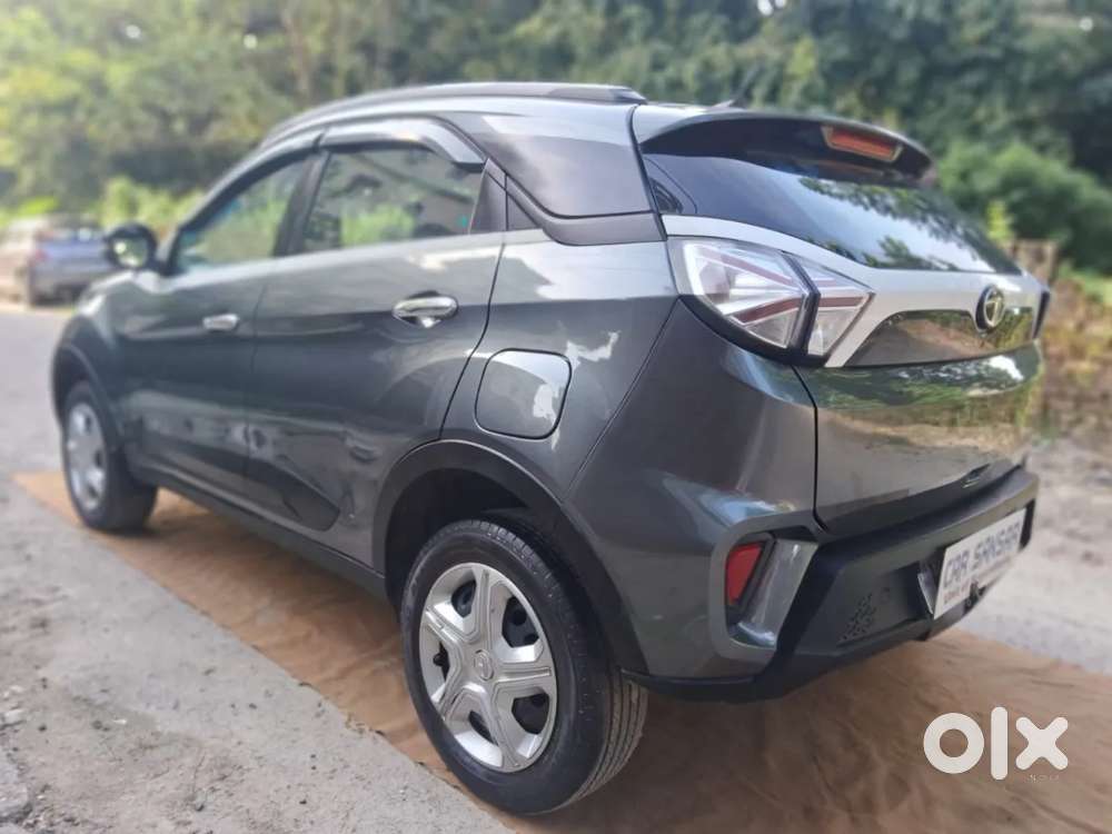 Tata Nexon 1.2 Revotron Xm (s), 2022, Petrol