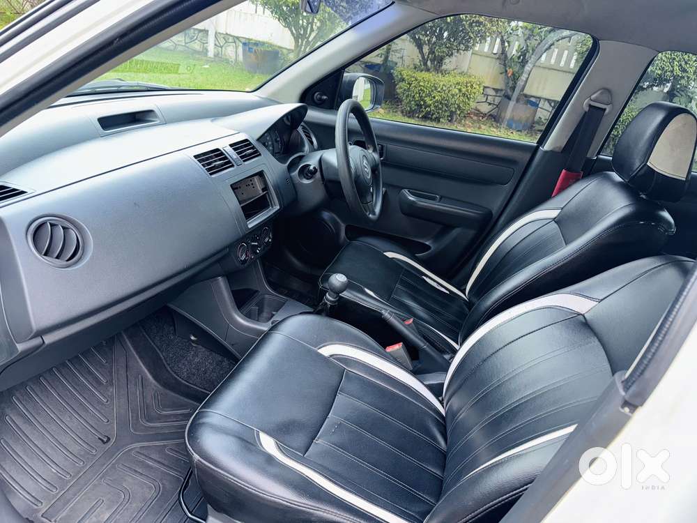 Maruti Suzuki Swift Vxi Bsiv, 2010, Petrol