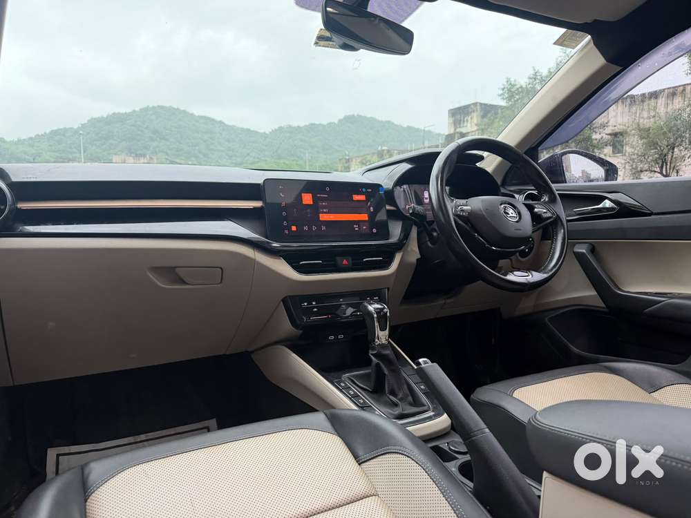 Skoda Slavia 1.0 Tsi Style At, 2022, Petrol