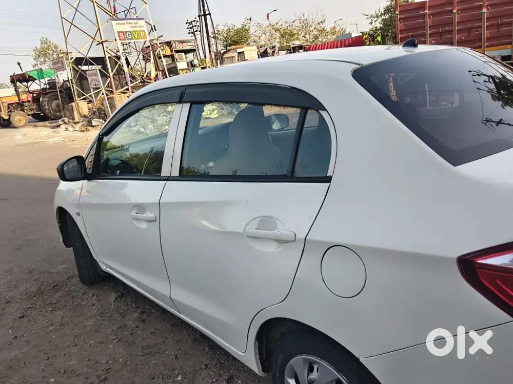Honda Amaze 2nd Gen 2017 Cng & Hybrids 100000 Km Driven