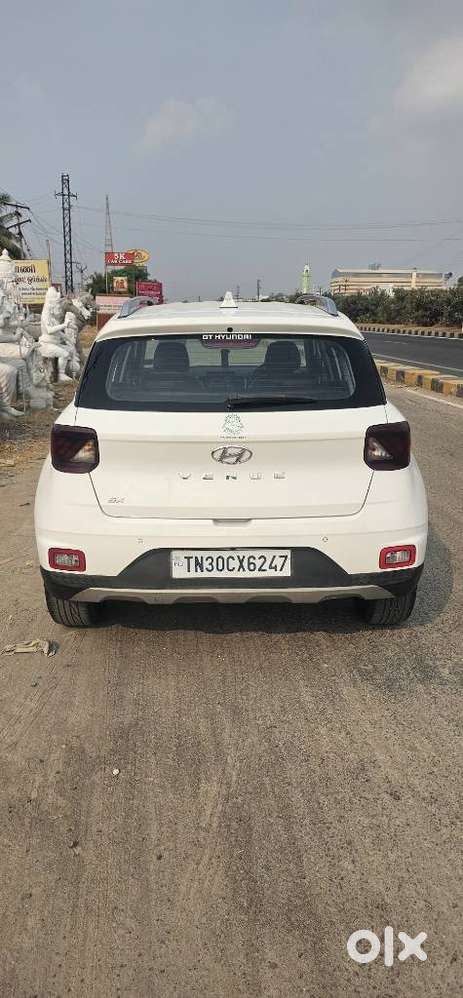 Hyundai Venue Sx (o) Mt 1.5 Diesel, 2022, Diesel