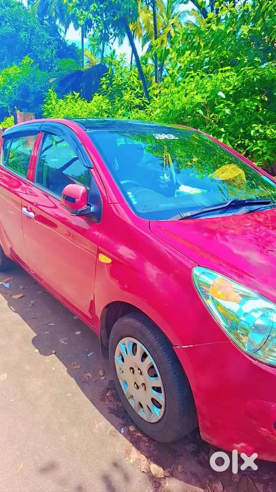 Hyundai I20 2011 Magna 12 Bsiv Very Good Condition Passing Insurance
