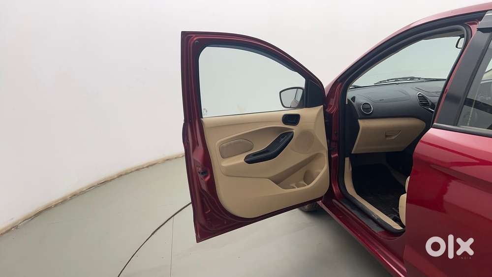 Ford Figo Aspire Titanium, 2017, Petrol