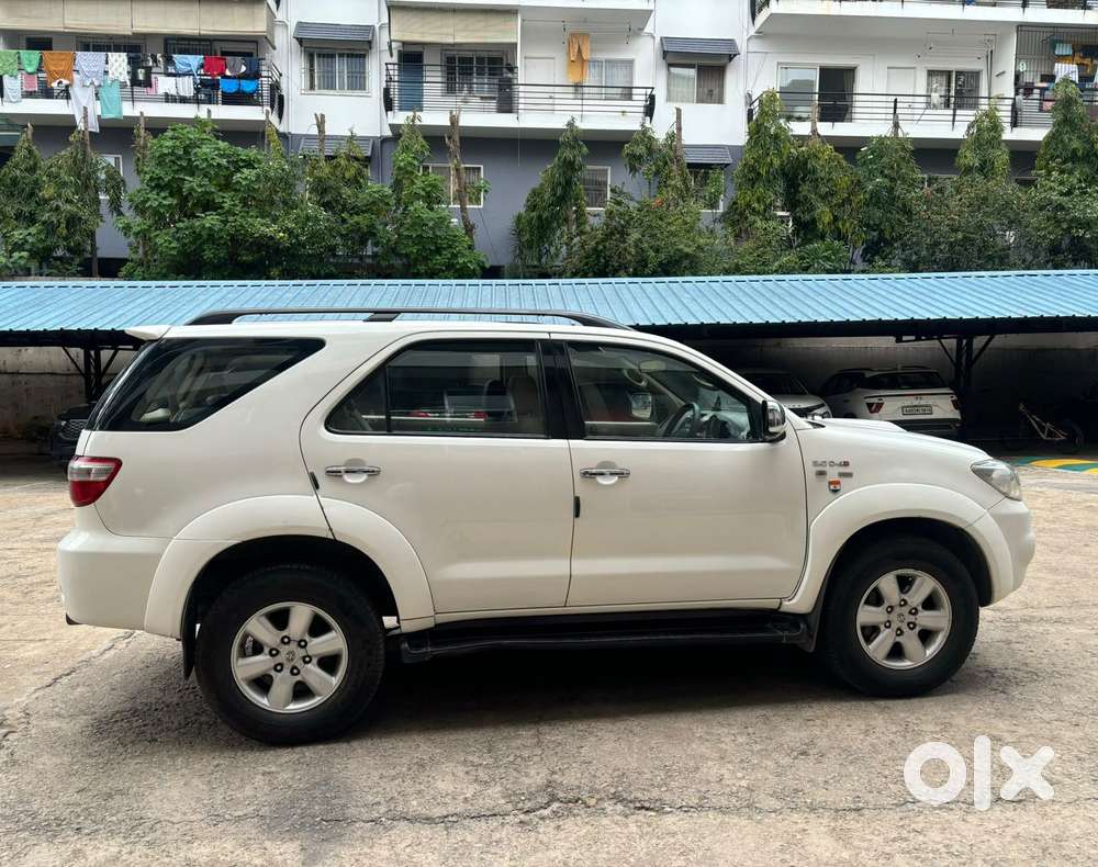 Toyota Fortuner 3.0 4x4 Manual, 2011, Diesel