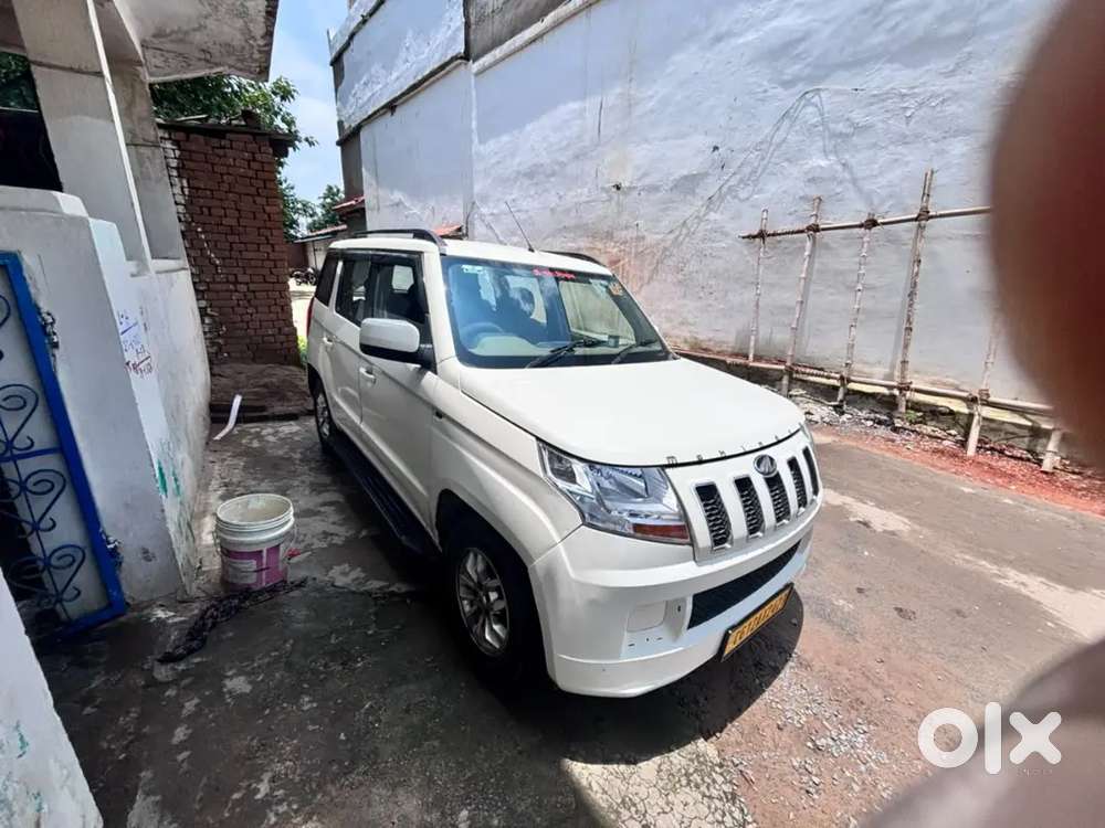 Mahindra Tuv 300 2018