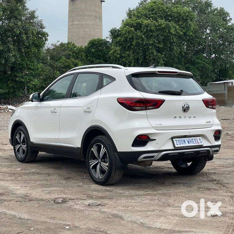 Mg Astor 1.5 Savvy Cvt S Red, 2023, Petrol