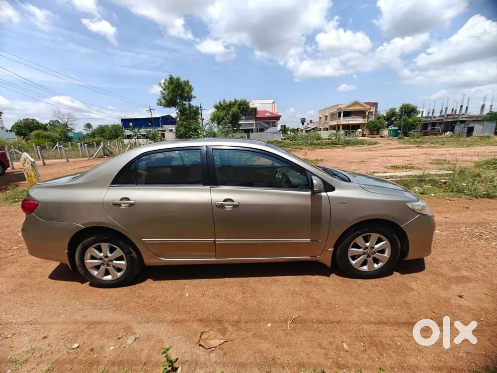 Toyota Corolla Altis 2013