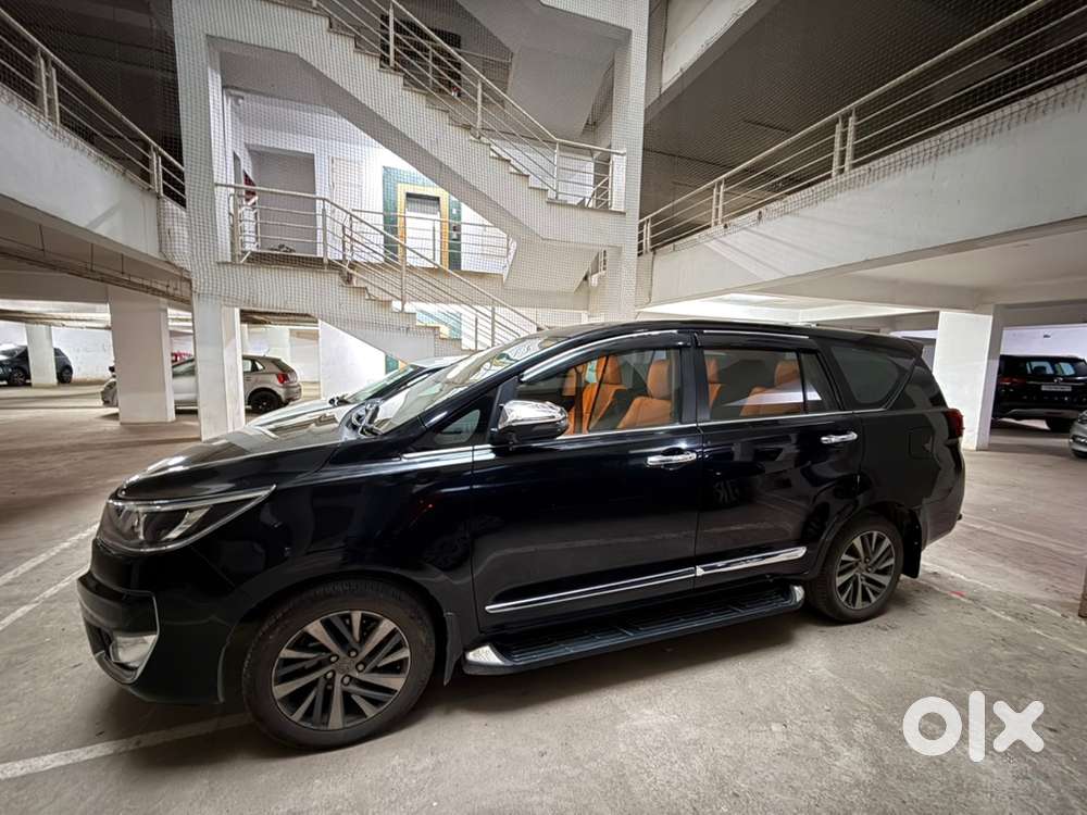 Toyota Innova Crysta 2023 Diesel Manual