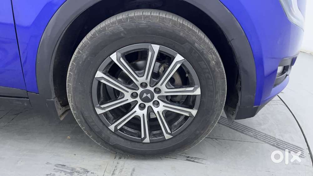 Mahindra Xuv700 2.2 Ax 7 Diesel At Luxury Pack Str, 2023, Diesel