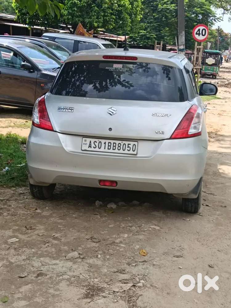 Maruti Suzuki Swift Petrol 2013