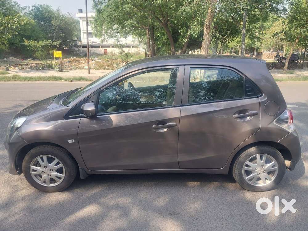 Honda Brio V Mt, 2013, Petrol
