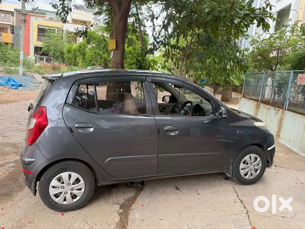 Hyundai I10 Sportz Petrol 2011