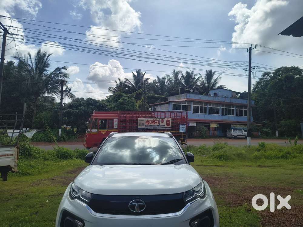 Tata Nexon Petrol 2023