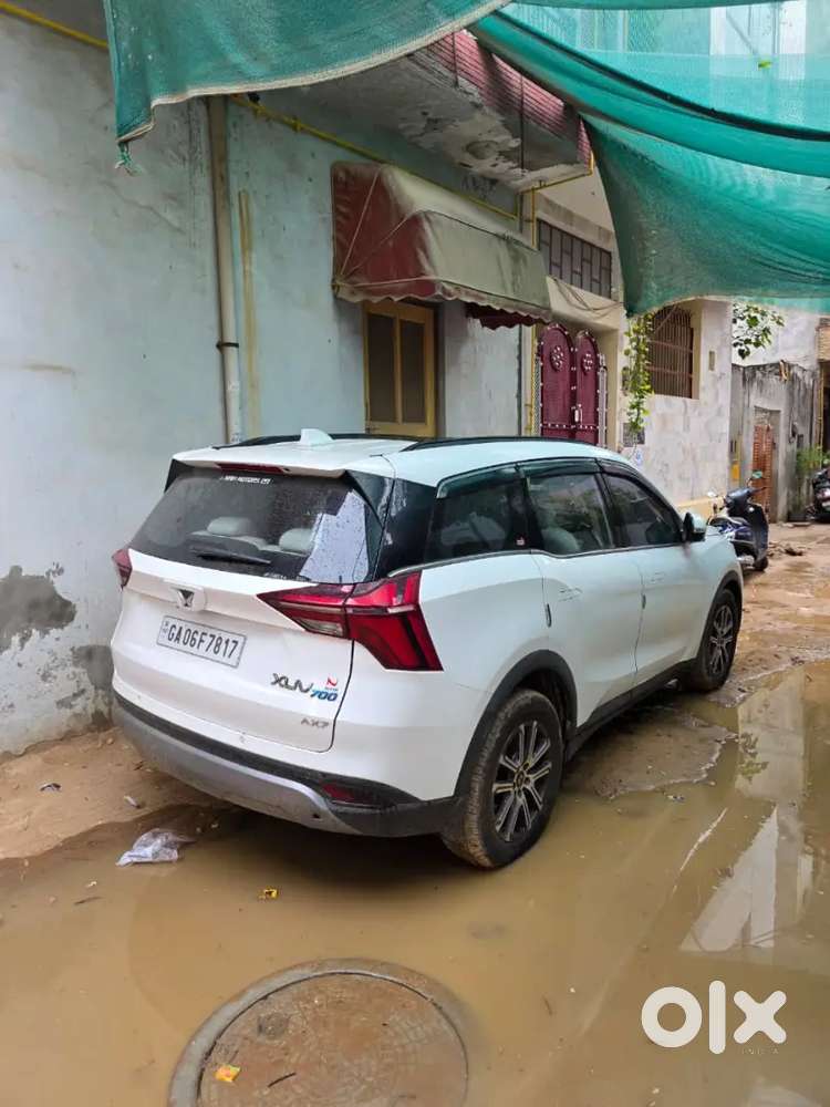 Mahindra Xuv700 Ax7 2024