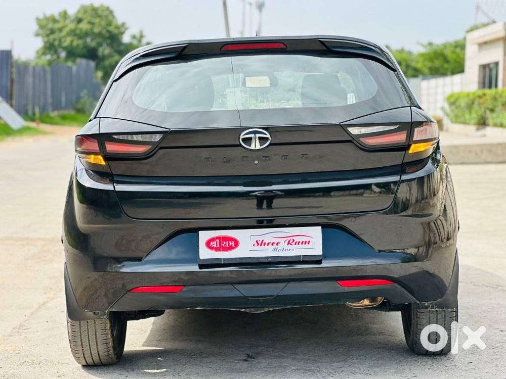 Tata Altroz 1.2 Xt Dark Edition Petrol, 2023, Petrol