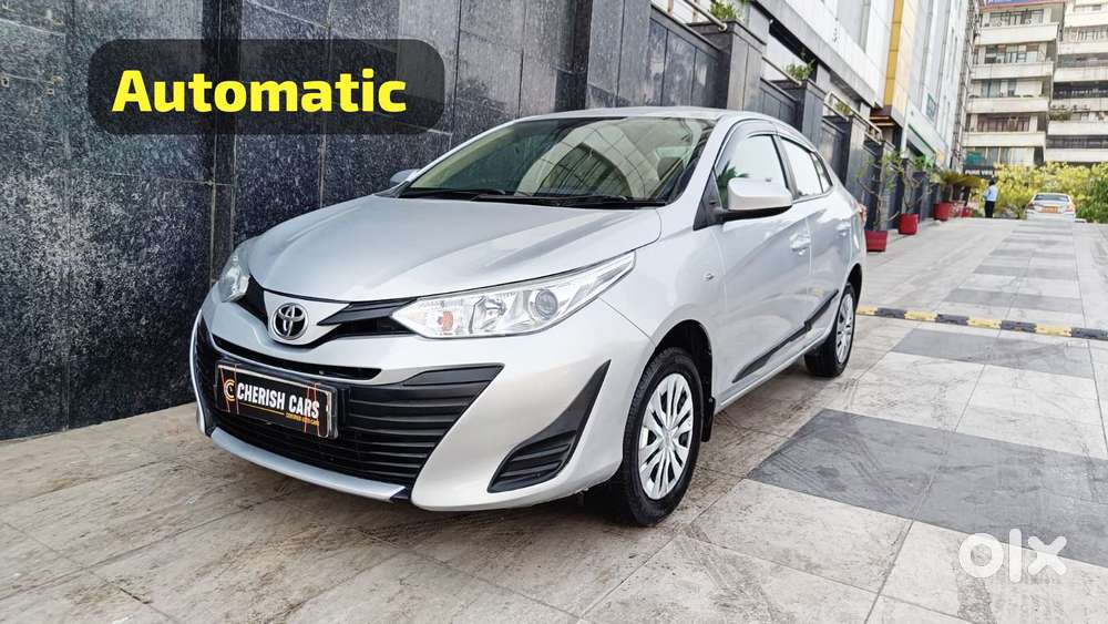 Toyota Yaris J Cvt, 2019, Petrol