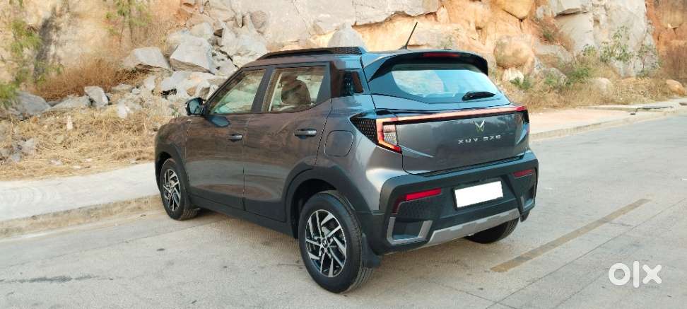 Mahindra Xuv 3xo Ax5l 1.2 Petrol At, 2024, Petrol