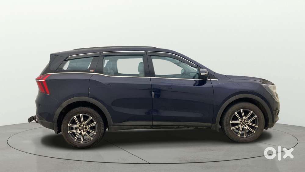 Mahindra Xuv700 2.0 Ax 7 Petrol At Luxury Pack Str, 2023, Petrol