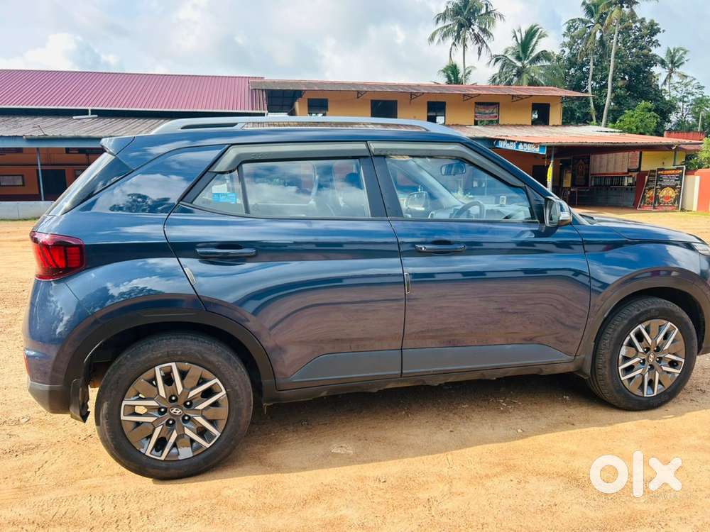 Hyundai Venue 2023 Diesel Manual