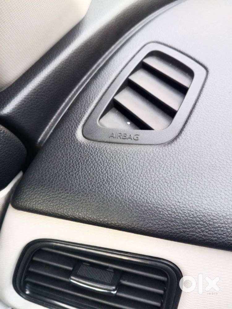 Mahindra Xuv700 2.2 Ax 5 Diesel Mt Str, 2022, Petrol