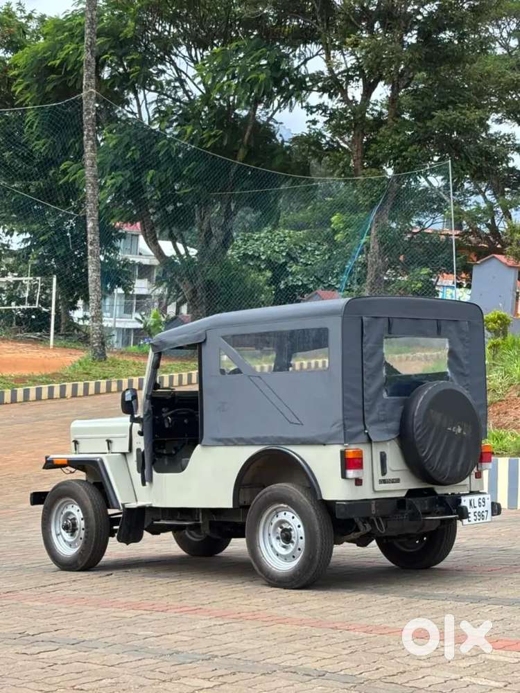 Mahindra Jeep 2009 Diesel Well Maintained