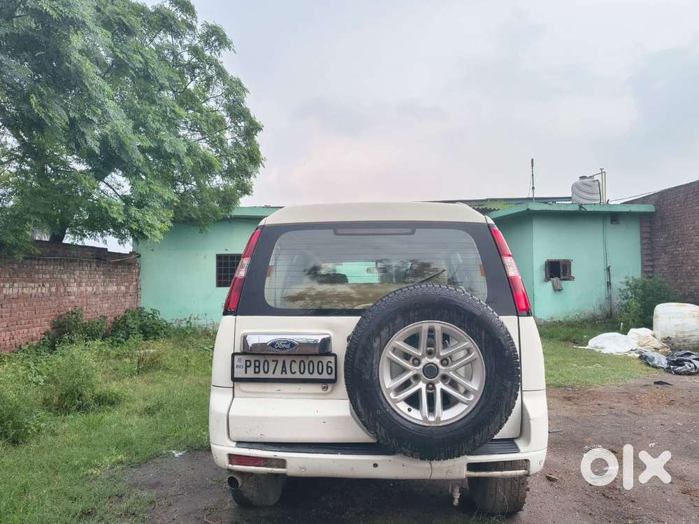Ford Endeavour Diesel 2013