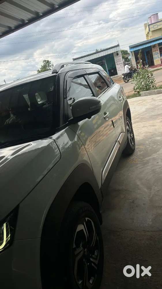 Maruti Brezza Zxi 2023 Plus