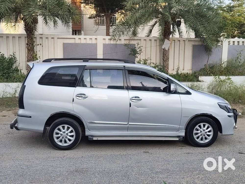 Toyota Innova [ ] 2.5 V Diesel 7 Str, 2014, Diesel