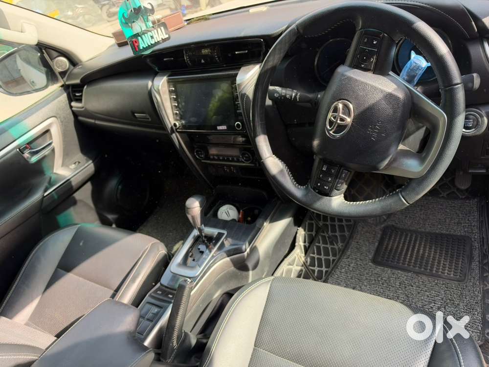 Toyota Fortuner Petrol 2022