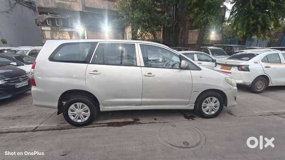 Toyota Innova 2.5 Gx (diesel) 7 Seater Bs Iv, 2012, Diesel
