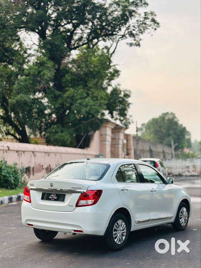 Maruti Suzuki Swift Dzire 1.2 Vxi Bsiv, 2018, Petrol