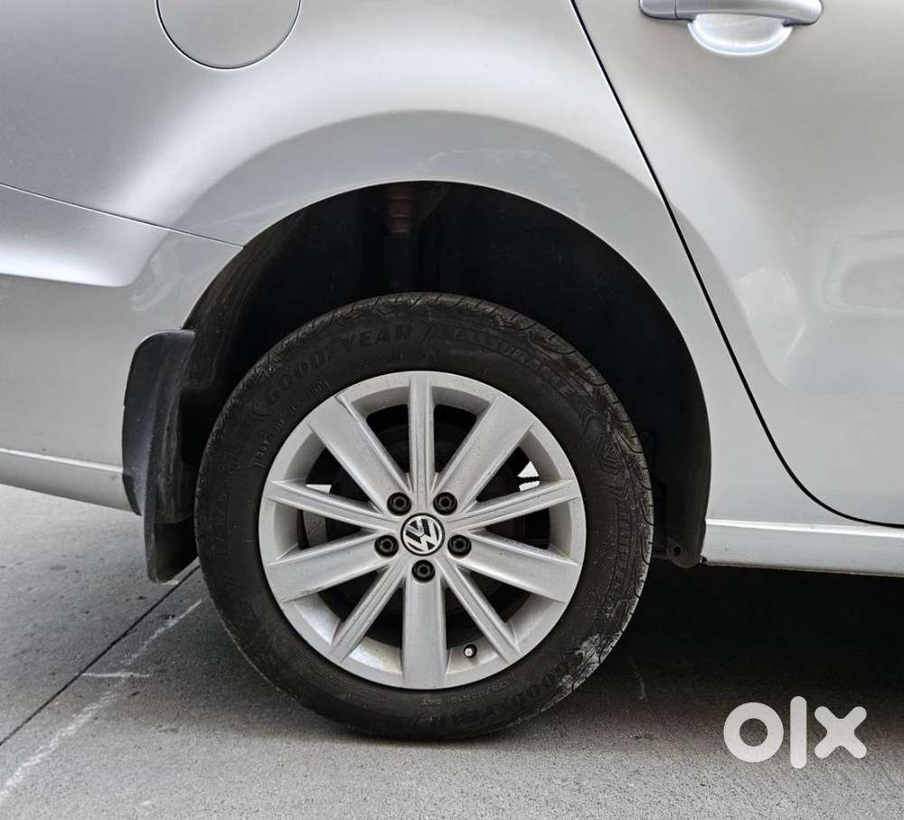 Volkswagen Vento 1.2 Tsi Highline At, 2016, Petrol
