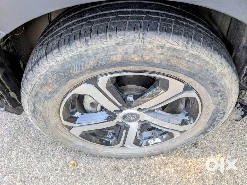 Tata Nexon 1.2 Revotron Xza Plus (o) Amt, 2022, Petrol