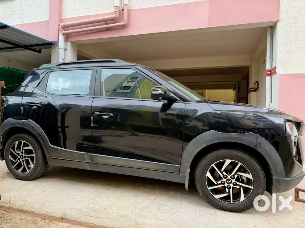 Mahindra Xuv 3xo Ax5l 1.2 Turbo Petrol At 2025