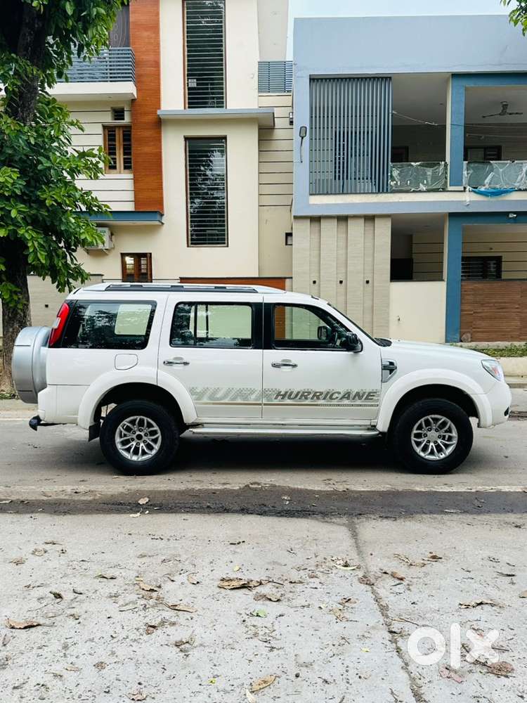 Ford Endeavour 2015 Diesel Well Maintained