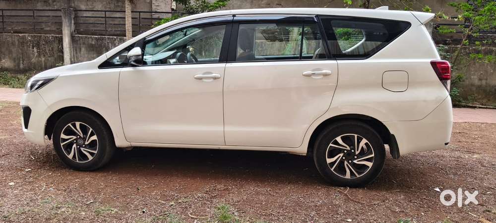 Toyota Innova Crysta 2.4 G Mt, 2021, Diesel